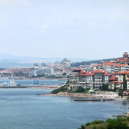 Sea View Apartment, Marina View Fort Beach, Апартаменты Свети-Влас