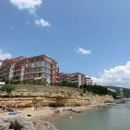 Sea View Apartment, Marina View Fort Beach, スヴェティ・ヴラス